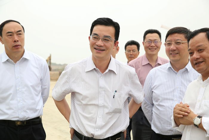 韶關(guān)市政府考察團(tuán)來(lái)揭考察中德金屬生態(tài)城